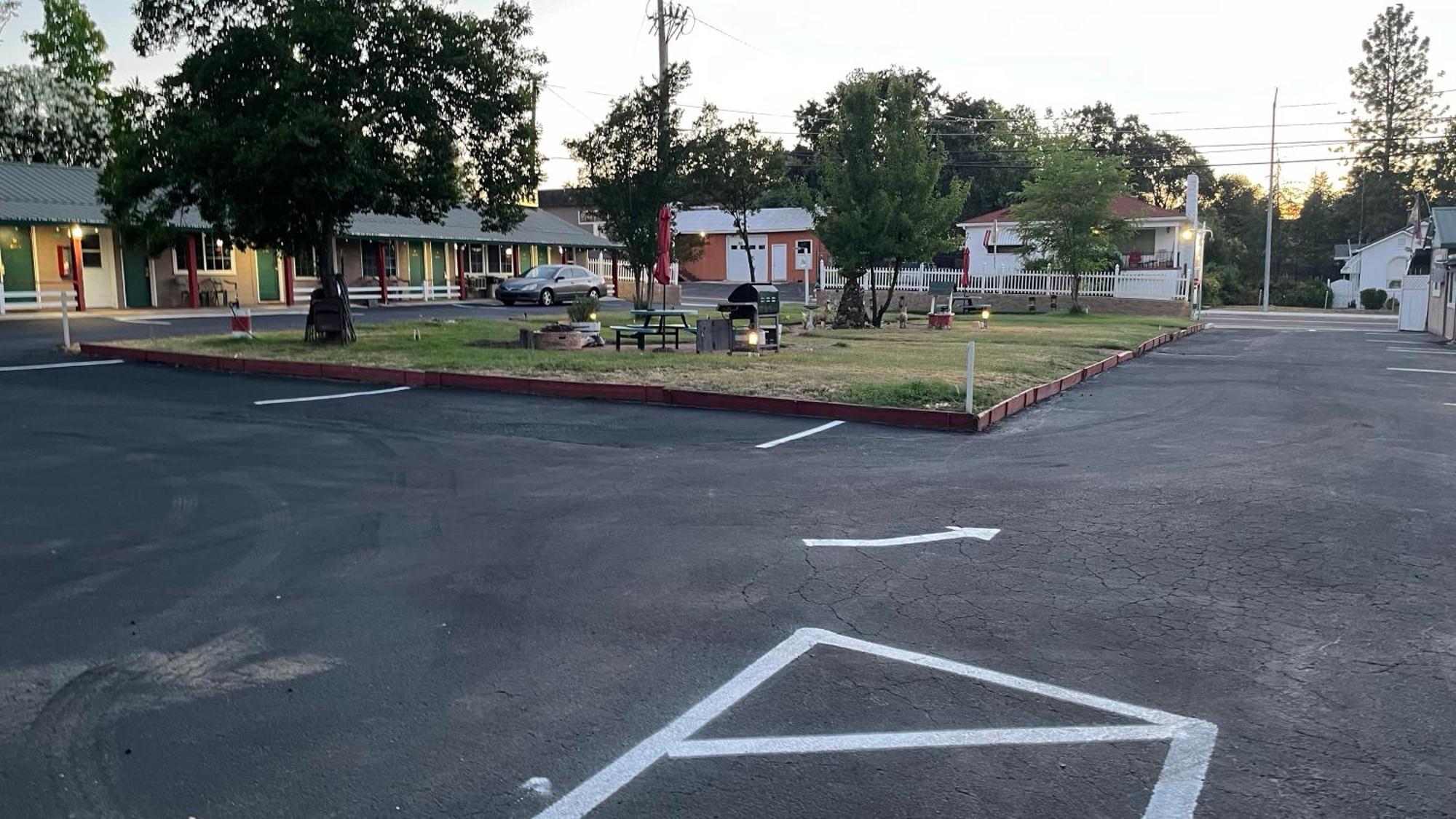 Jumping Frog Motel Angels Camp Exterior photo