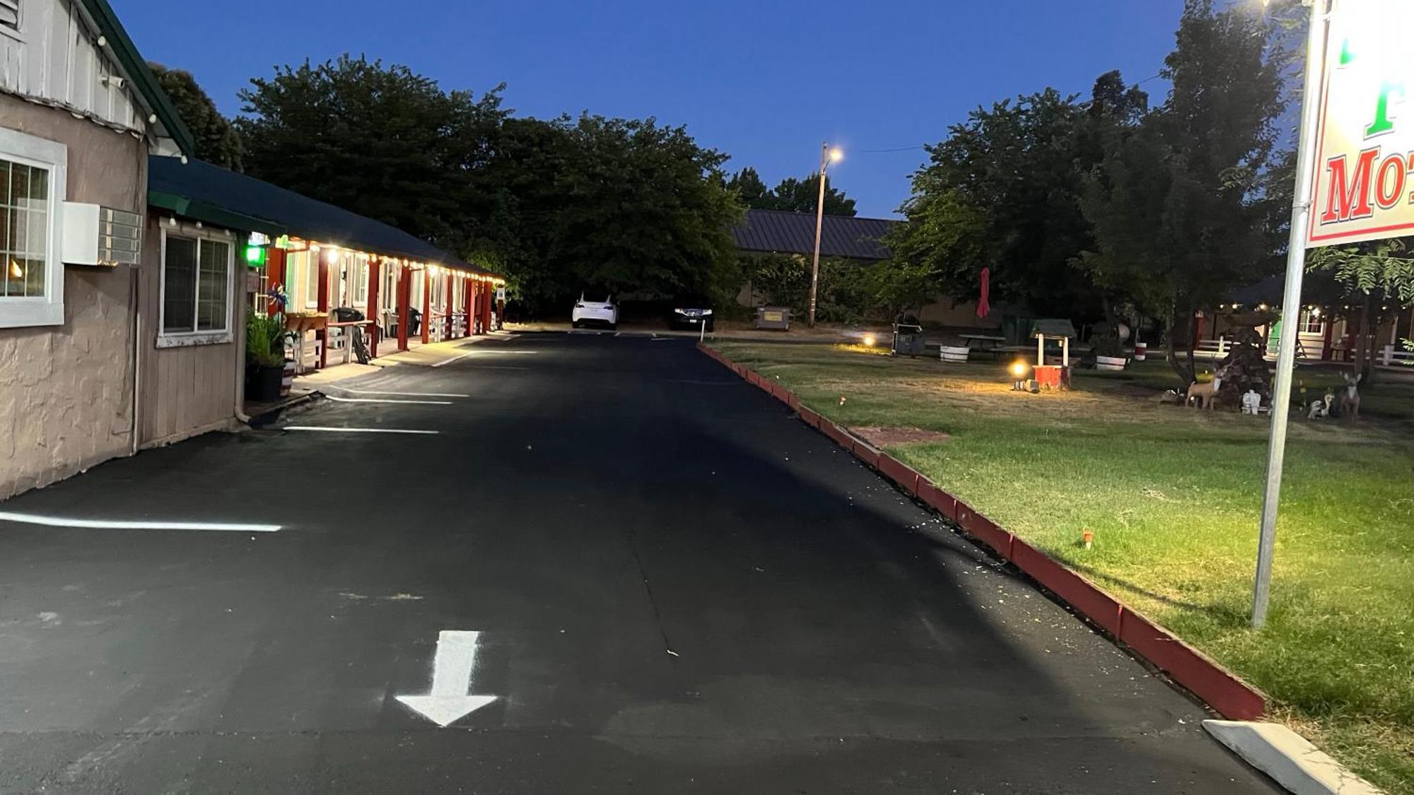 Jumping Frog Motel Angels Camp Exterior photo